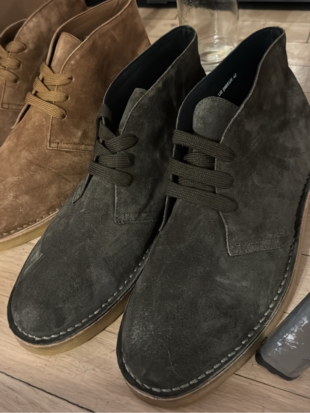Vince Men's Suede Chukka Boots in Dark Olive and Tan